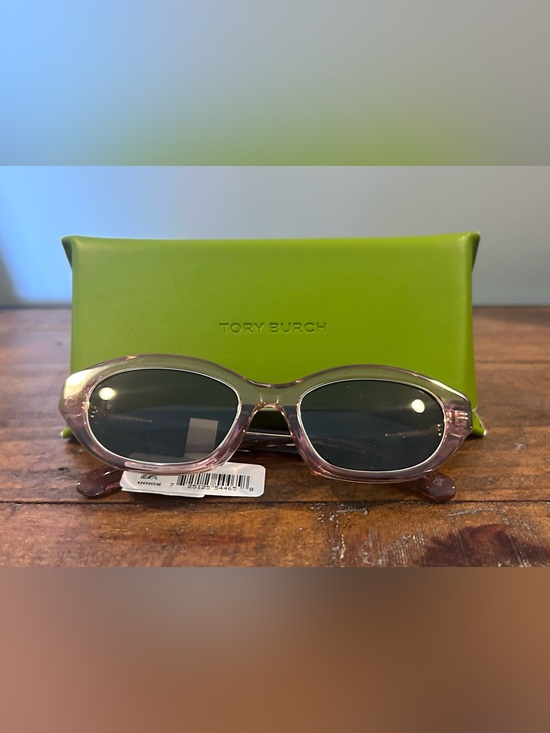Accessories - NWT Tory Burch Transparent Pink/Dark Brown 52mm Non Polarized Sunglasses w/Case.